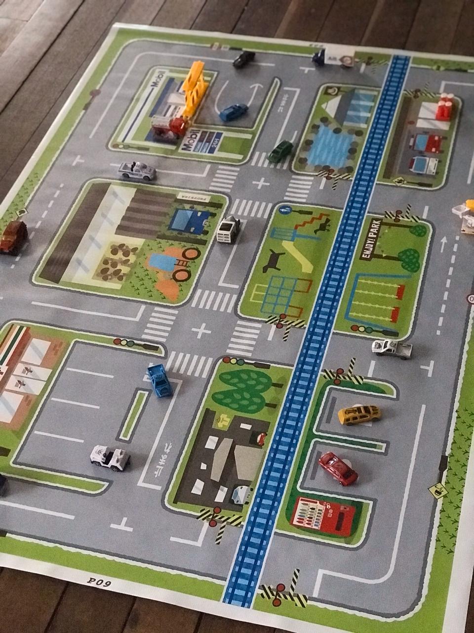 Pista Estacionamento Infantil Com Carrinhos no Shoptime