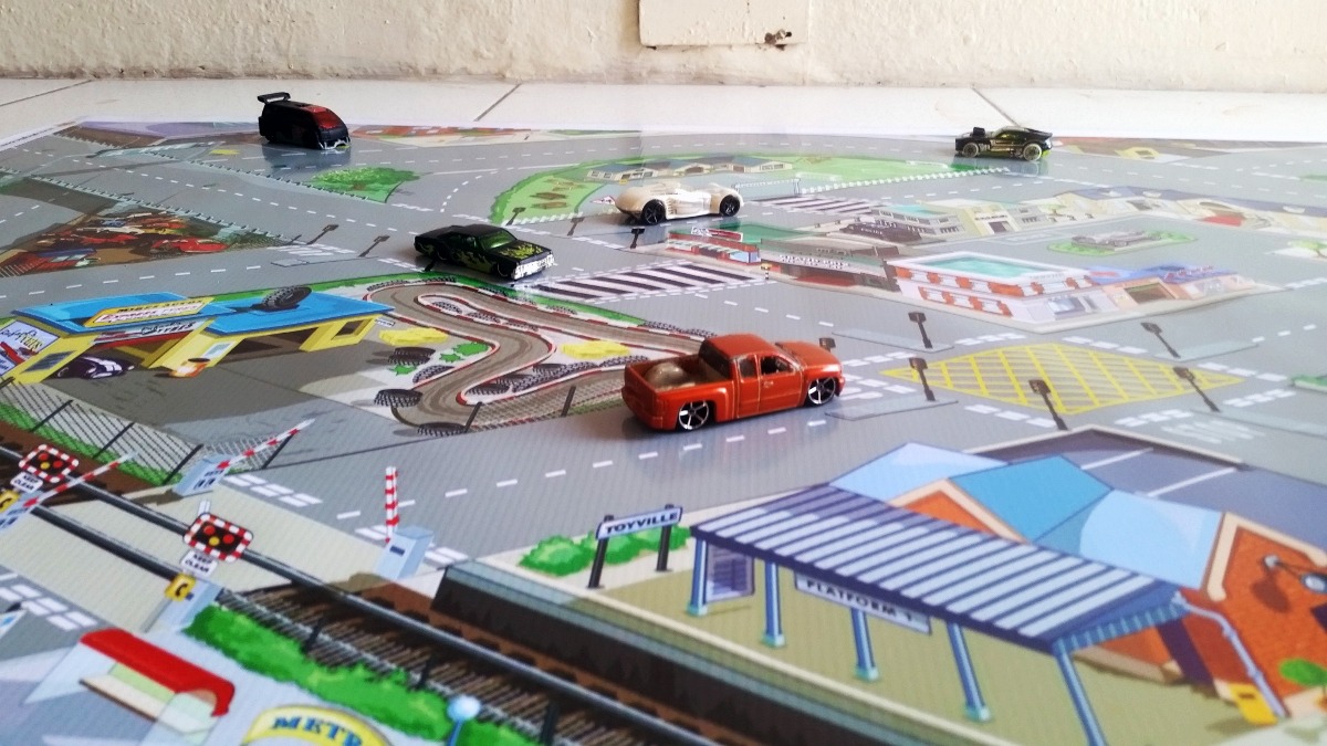 Pista Para Carrinhos HOTCARS Cidade Construção 1,8x1,2m