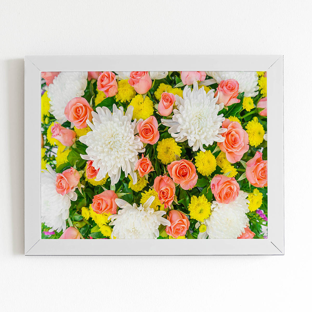 Quadro Buquê Mix de Flores Colorido Moldura Branca 60x40cm 