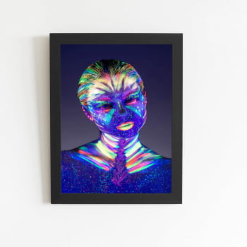 Mulher com Tinta Neon Colorida Quadro Moldura Preta 60x40cm 