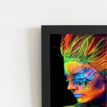 Mulher de Perfil Colorida Neon Quadro Moldura Preta 60x40cm